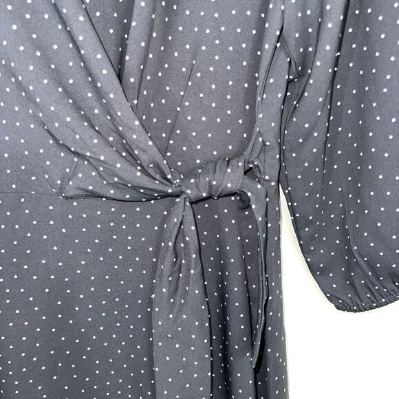 NWT Loft Outlet Grey & White Polka Dot Faux Wrap Mini Dress Size 10 - Picture 5 of 12